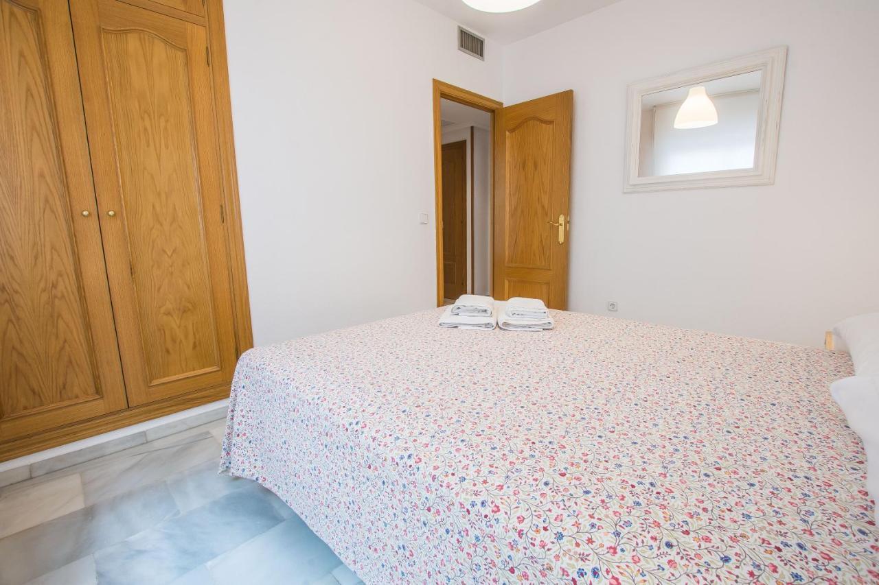 Qh Puerta Real Apartment Granada Exterior foto